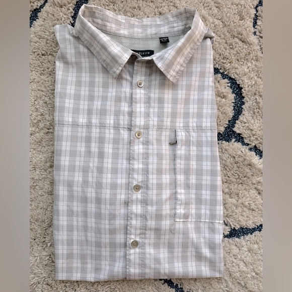 Men’s Van Heusen Traveler zip pocket lightweight button down size 2XL - Picture 1 of 4